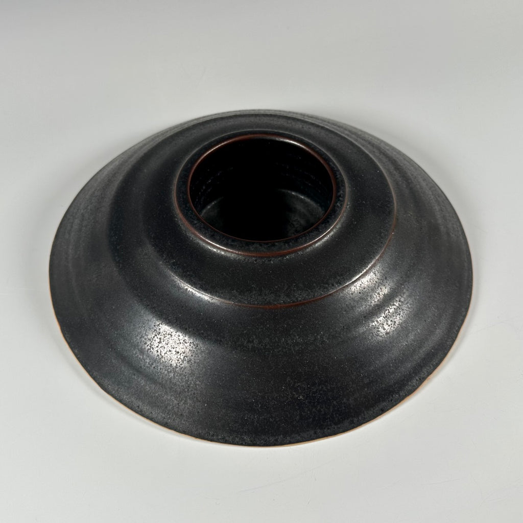 Malcolm Davis ikebana vase, 2 of 2