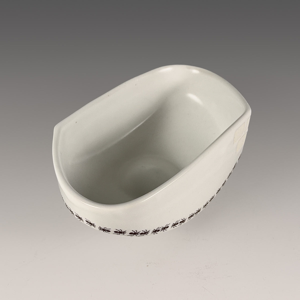 Andrew Gilliatt serving bowl