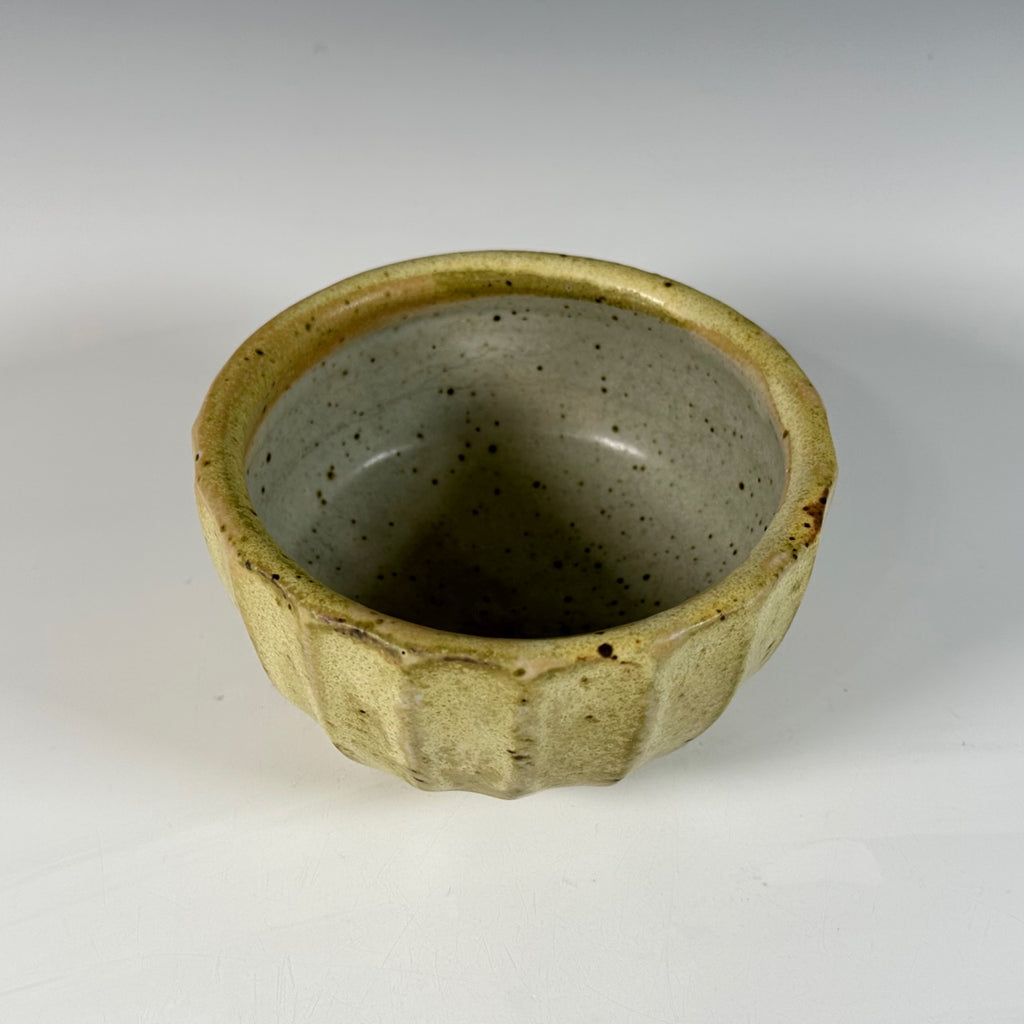 Warren MacKenzie fluted bowl – Curated Ceramics