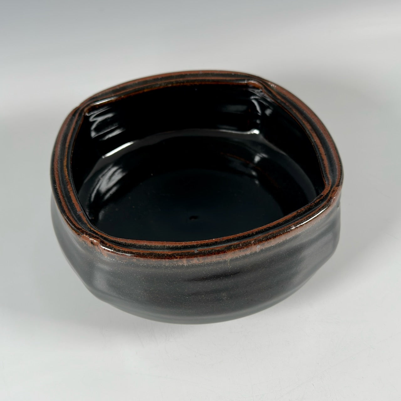 Warren MacKenzie split rim serving bowl