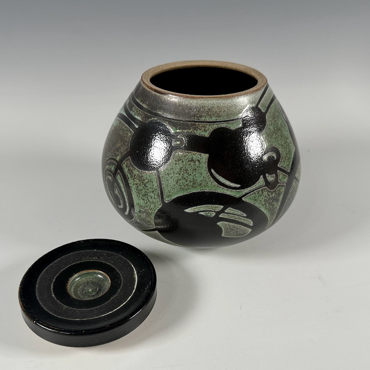 Susan Dewsnap lidded jar