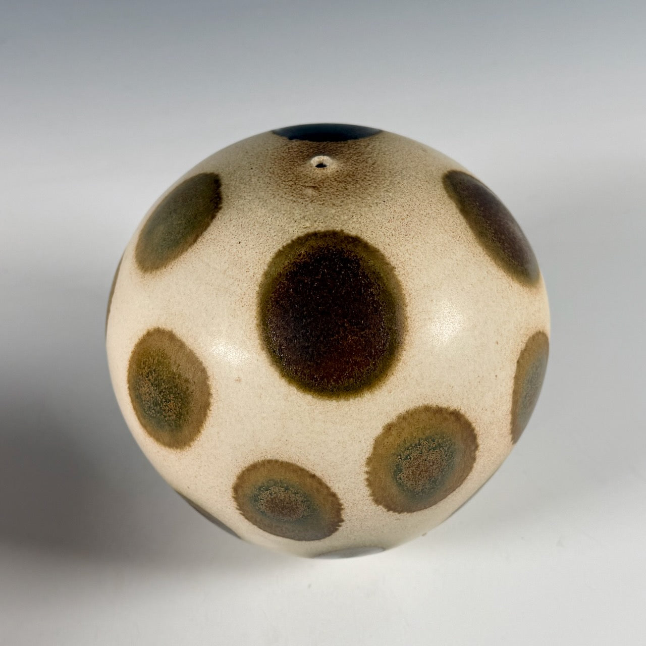 Nicholas Bernard bottle form #1