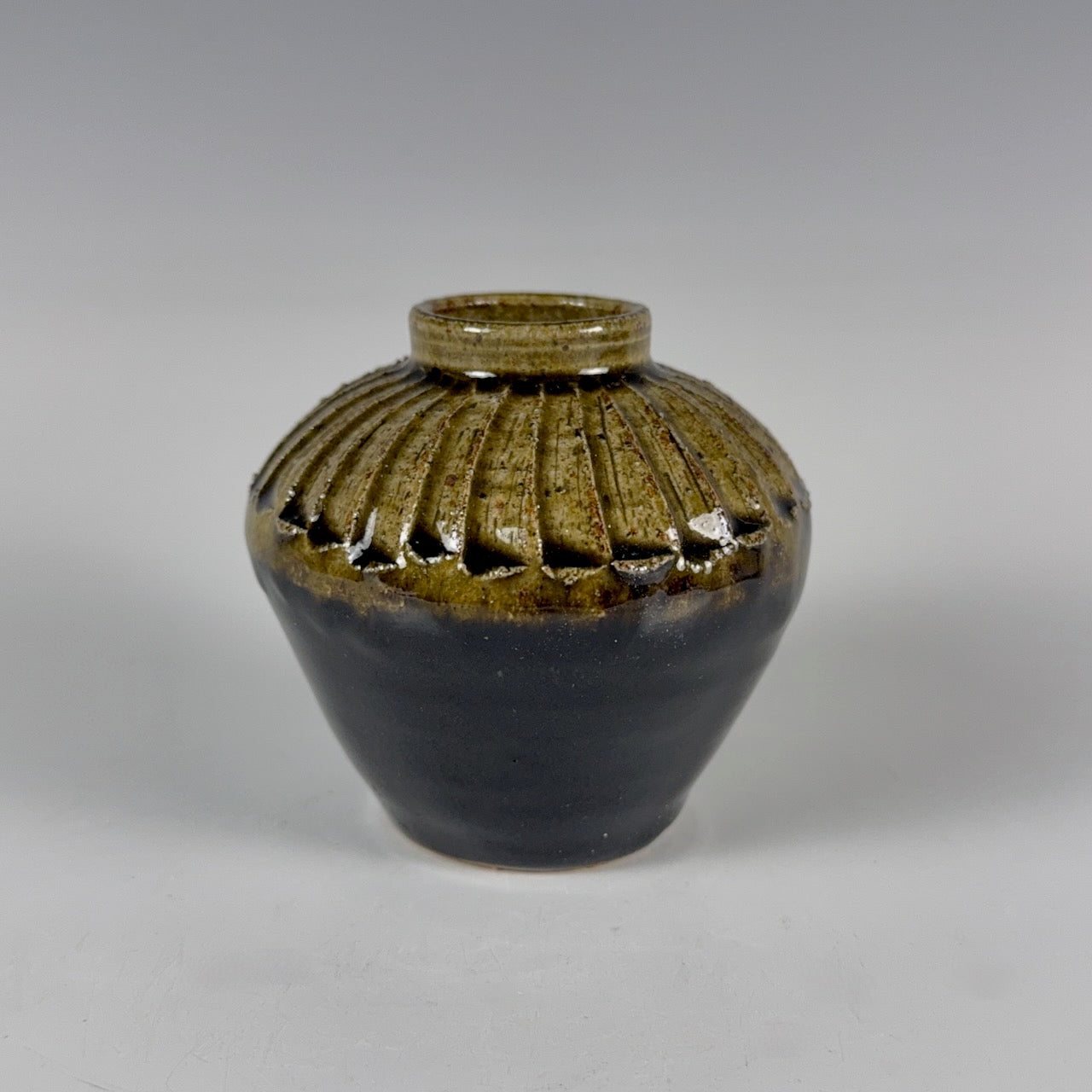 Willem Gebben bud vase