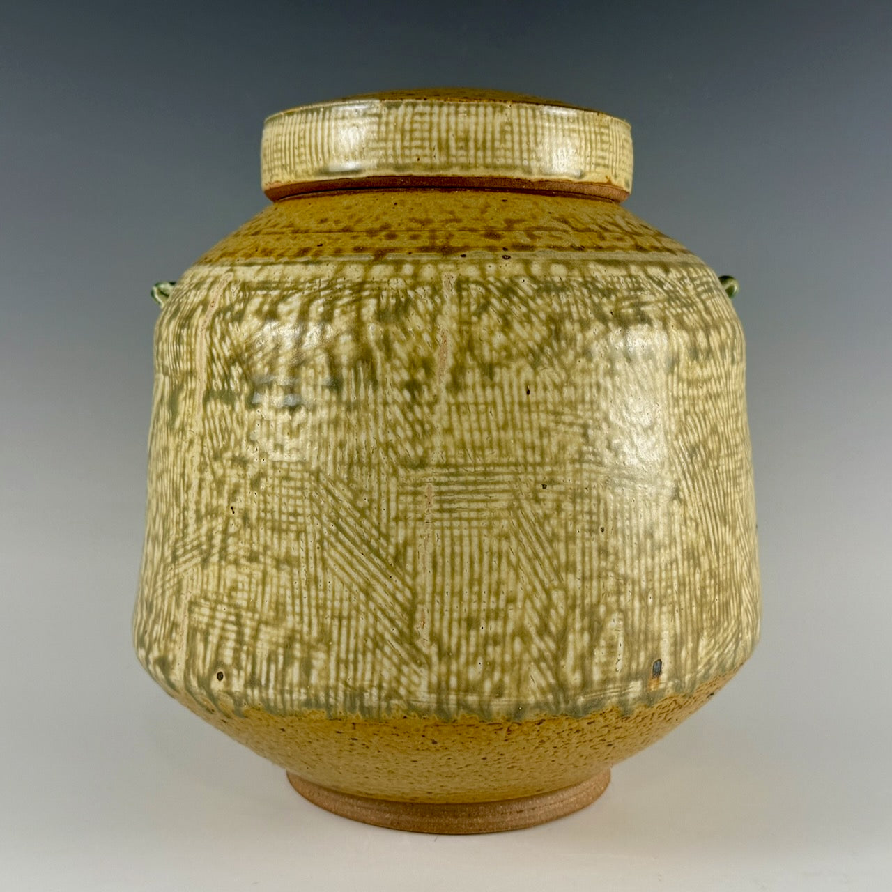 Robert Briscoe large jar