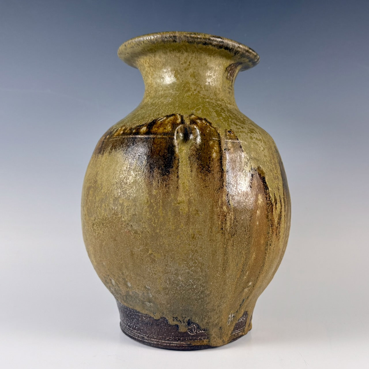 Doug Johnson large vase