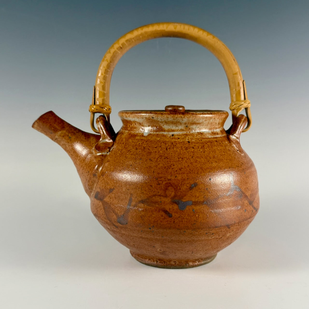 Taeko Tanaka teapot