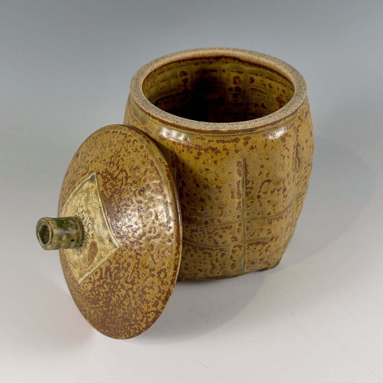 Robert Briscoe lidded jar