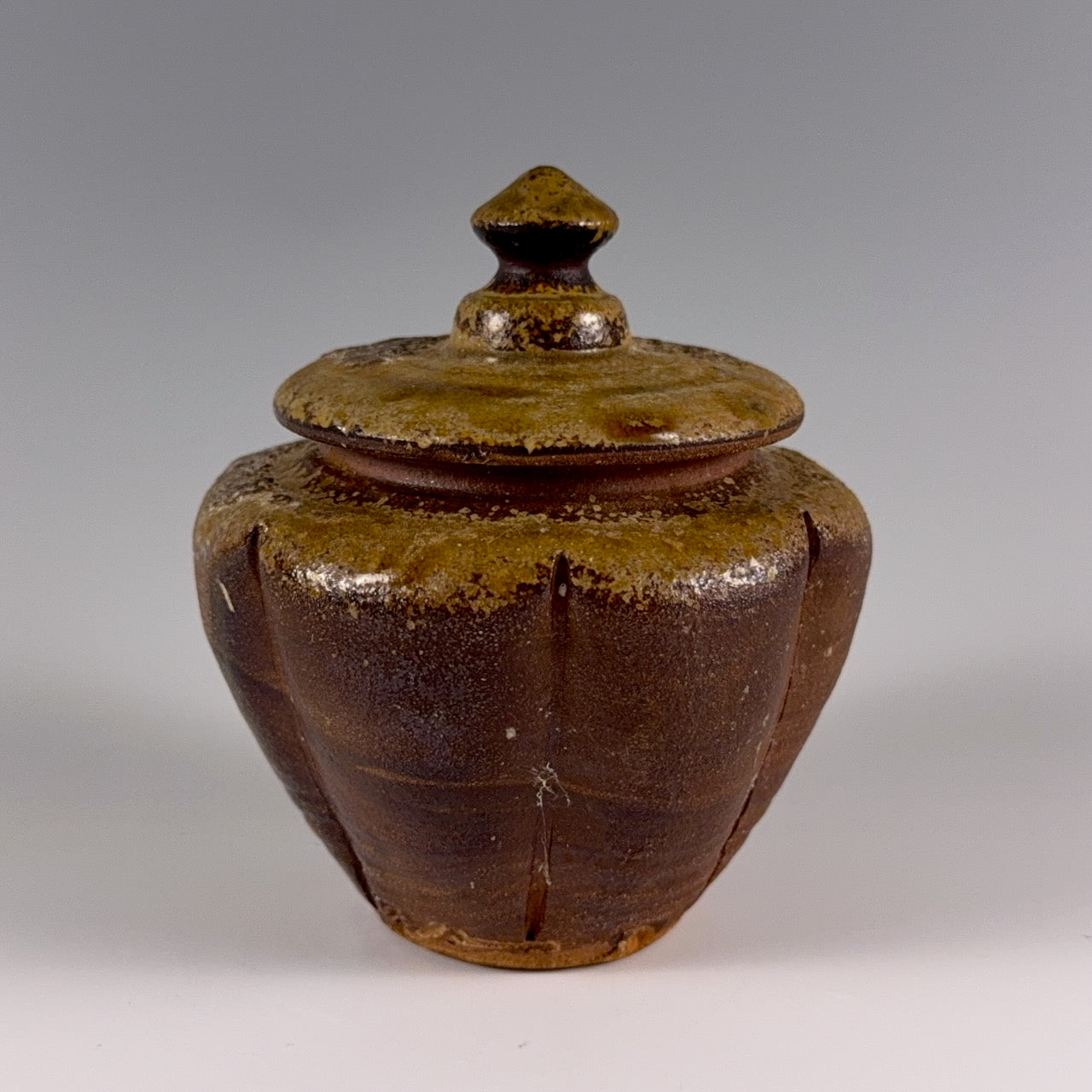 Richard Bresnahan lidded jar