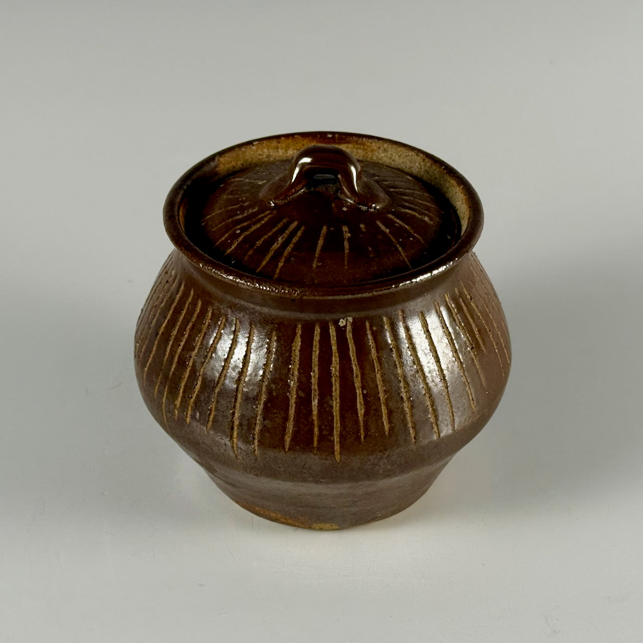 Willem Gebben lidded jar