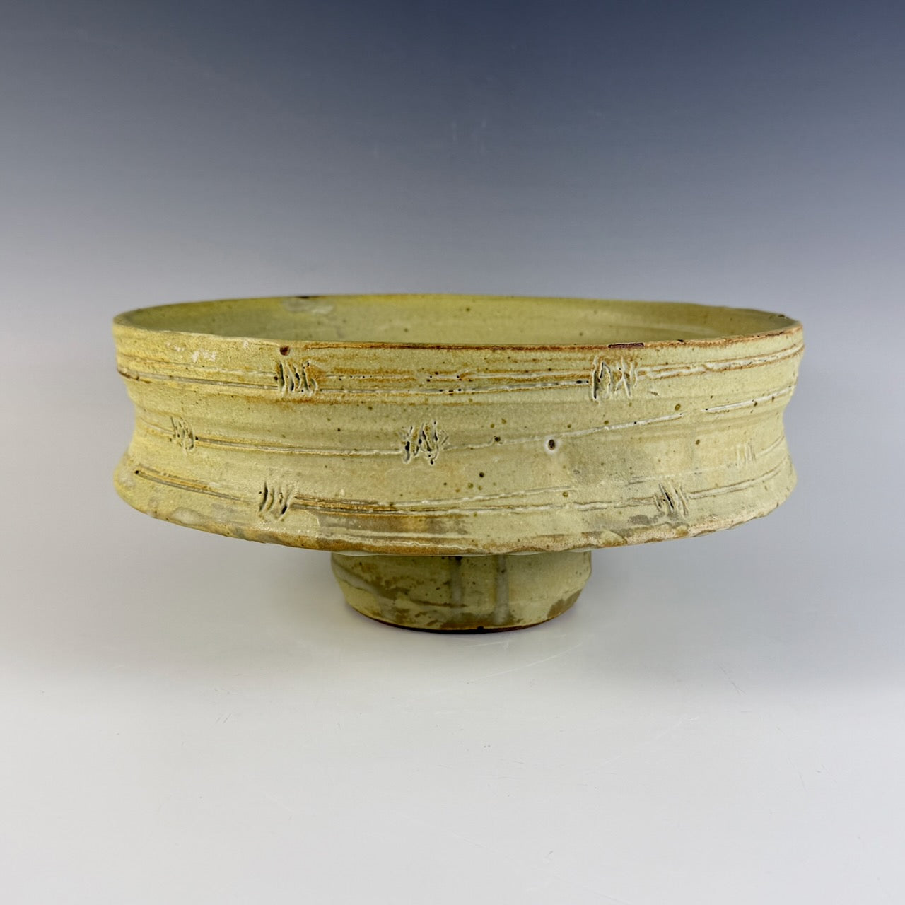 Warren MacKenzie drop rim bowl