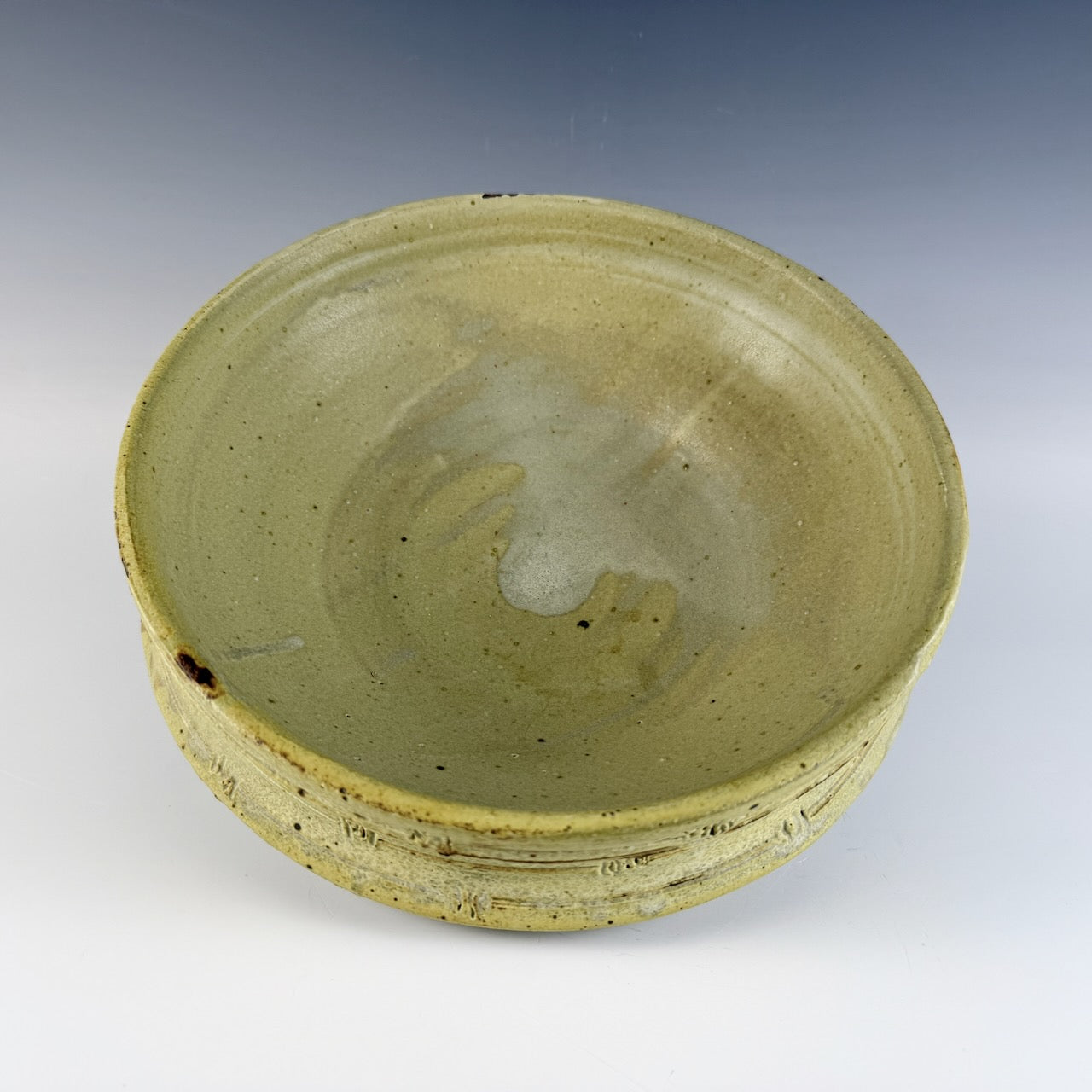 Warren MacKenzie drop rim bowl