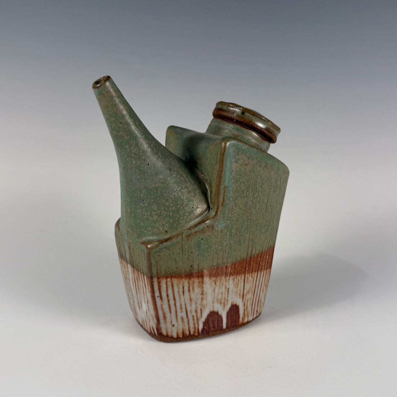 Elaine Dow ewer