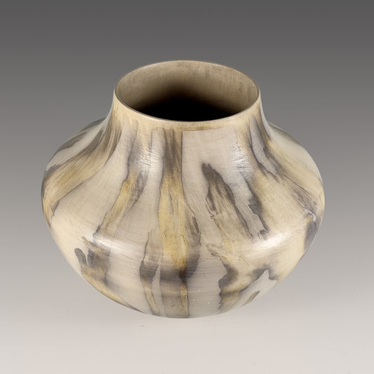 Alan E. Lasiloo vase